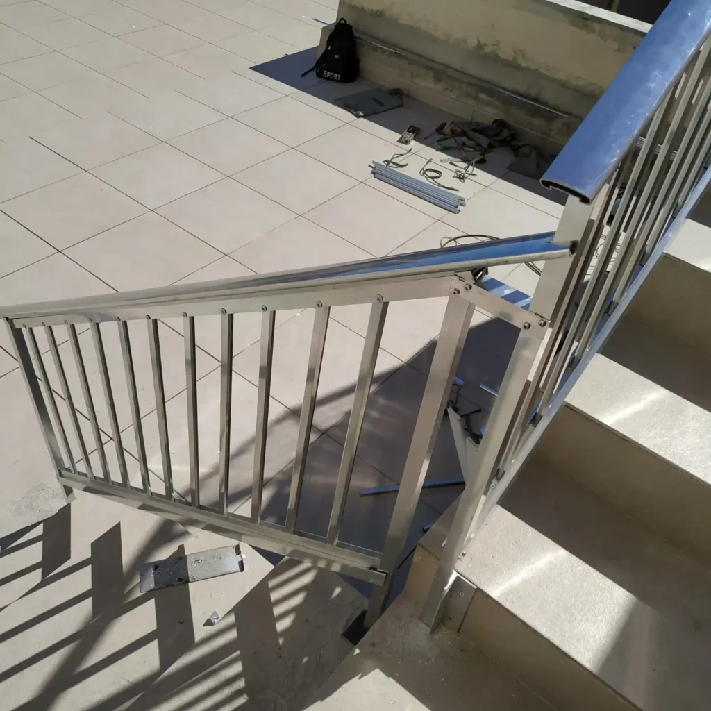 Manutenção de esquadrias de alumínio