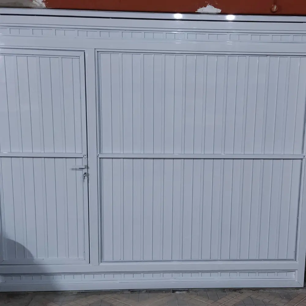 Portão de alumínio